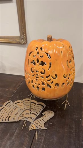 Thanksgiving decor #magnoliaandwillowfront | Magnolia & Willow - antique and vintage