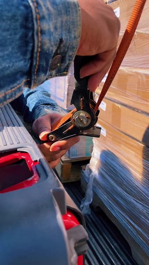 Ok so let’s make today day 1 of this 60 day pallets journey! #reedswholesale #fyp #sidehustle #moneytok #palletflipping