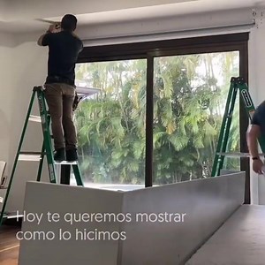 Te venimos a mostrar el proceso de instalación para que conozcas como tus espacios se convierten en lugares con estilo 🤩 📌Para más información: 📲6045-8068 / 6156-9834 📨info@persianasrollerup.com | Persianas RollerUp