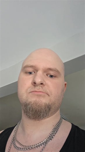 #fyp #dramagirls #mythomane #dramaqueen #alone Legault vous a bien endoctriner si vous avez un problème contre moer arrêter d'écrire pi venez me le dire en pleine face !!!!!