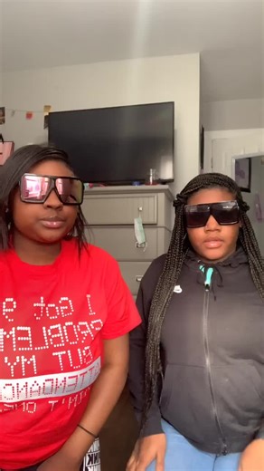 Ray Ray (@makaylaaustin2021)’s videos with We are that bitch - djfinechina