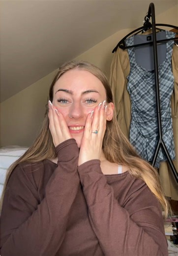 the link is in my bio if you can support, thank you so much 🫂💛 #ineedhelp #openingup #college #future #gofundme