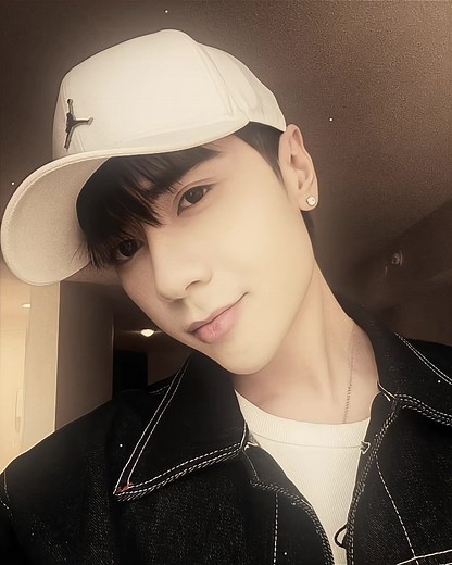: SƠN TÙNG MTP SƠN TÙNG MTP SƠN TÙNG MTP || id: meuscte_ #quanghungmasterd #serein_grp #traicaitaonhancach_grp #CapCut #fyp