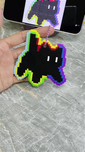 アイロンビーズって 気づいたら夢中になる… 完成したら可愛すぎた✨ みなさんはどんなデザイン作ってみたい？ #アイロンビーズ #大阪日本橋 #diy体験 #ハンドメイド ##ものづくり