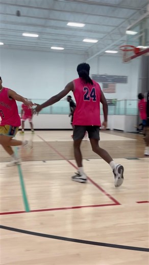 Clutch #toptierhoopz #bball #basketball #buckets #Hoopz #hoops #nba #2k #fypシ #ref