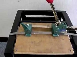 引締機 No.70 （帯鉄用）