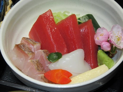 皮霜造り（かわしもづくり）とは【刺身の手法と造りの名称一覧】