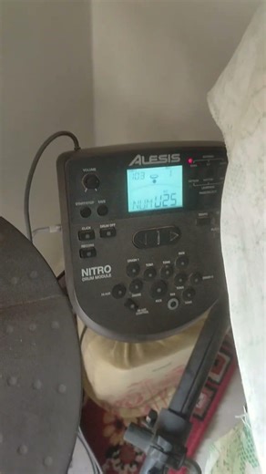 #alesis Nitro Drum Module on Aux mode