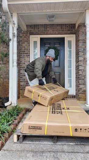 Busy Dad Unboxes the Powertec Levergym | Home Training Made Simple