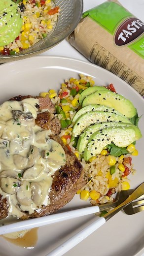 27K views · 300 reactions | Light Dinner ️ Enjoyed a good steak after trying to keep it light with mostly white meat midweek. Used leftover @tasticricesa nature’s brown rice leftover to make a salad. How’s your Friday? What’s your TGIF go to meal? | Tee's Cooking Addiction | Facebook