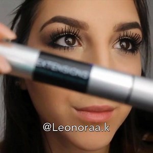 Des cils de Top Models en un seul geste. | WUNDER2 Cosmetics