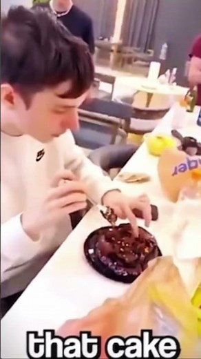 Peter bot says N word Hard R is his Career over?#trending #fortnite #breakingnews