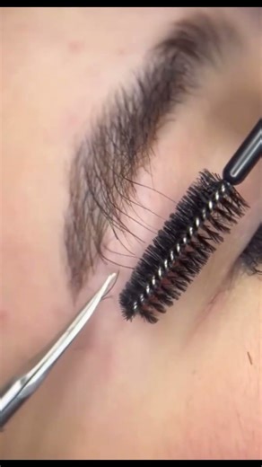 Timing long eyebrows | best eyebrow grooming tools #eyebrowthreadingathome #neat #wigsandbeauty