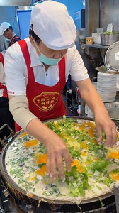 2M views · 10K reactions | Taiwan’s Award Winning Oyster Omelet at Yuan Huan Pien, Taipei | Street Food Recipes | Facebook