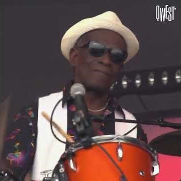 Tony Allen and Damon Albarn perform in Brittany, France (2015)