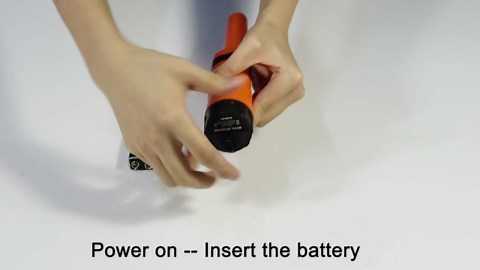 Kuman Pin pointer Water Resistant Metal Detectors with Holster Treasure Hunting Unearthing Tool Accessories Buzzer Vibration Automatic Tuning KW30