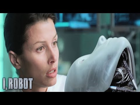 I, Robot (2004) - Studying Sonny