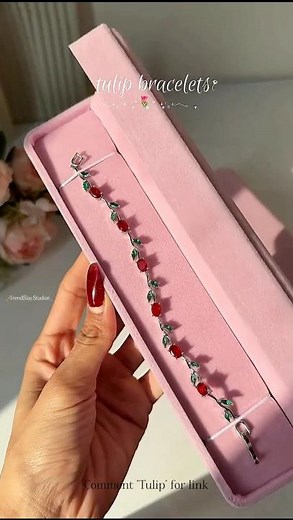 🌷 Beautiful Tulip Bracelets for Every Occasion! #Shorts