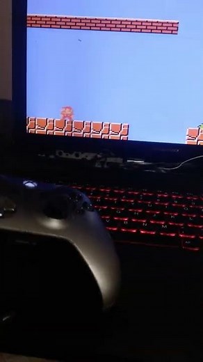 Playing NES super Mario Bros on pc using X-Box controler