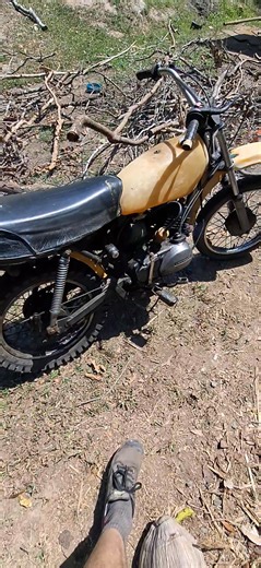 The old k100 with the carb inside the case , found at the dump and runs like a clock , love the smell of 2 stroke in the morning 😁 | Paul Stewart