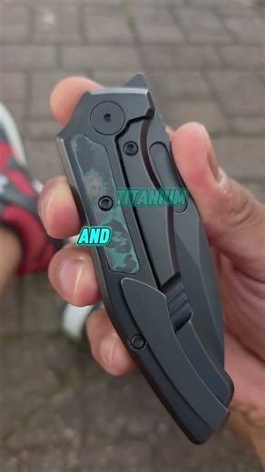 TACC was this past weekend and I only brought 2 knives with me