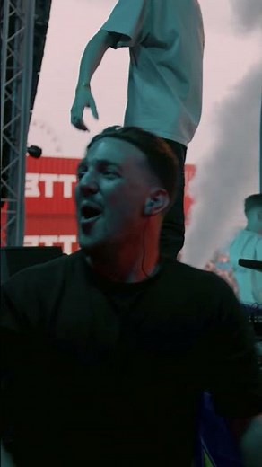 Chapter V vs Infliction at the Fanaticz stage - Intents Festival 2025