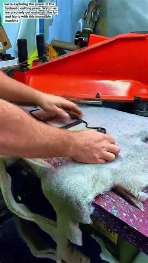 Hydraulic Cutting Press: Precision Cutting in Action!
