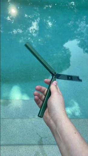 How to do the basic balisong/butterfly knife opening and closing in under 15 seconds tutorial