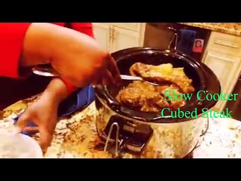 How to Cook Cube Steak in a Slow Cooker