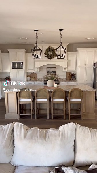 Amazon Bar Stools: Warm and Cozy Kitchen Barstools Under $100