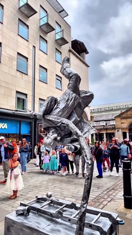 When the statue starts laughing. #silvermanstatueofficial