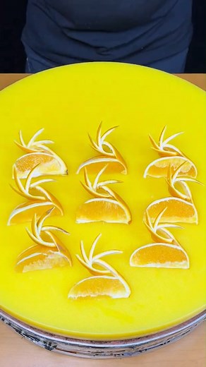 4K views · 18 reactions | Turn Your Oranges Into Beautiful Decorative Designs For Plates And Desserts ✨ #OrangeArt #FruitDesign #CreativeChef #FoodArt #FruitCarving | Cut Fruits & Vegetables | Facebook