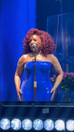 Stephanie Mills - Home (Live)