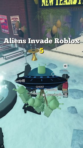 Aliens Invade Roblox 5 #robloxfyp #alien #micuproblox #scream #prank | Roblox