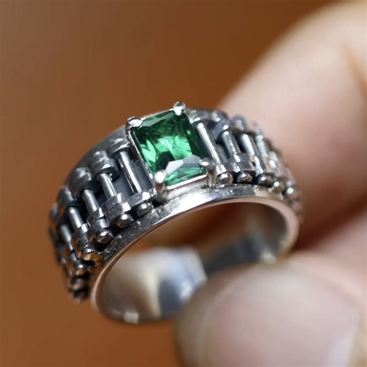 95K views · 1.5K reactions | How to make this ring _ tutorial ring design #hallmarkcraft #jewellry #goldring #pendent #braclete #hallmark #ring | Hallmark Craft | Facebook