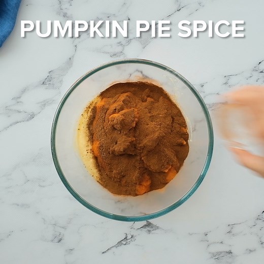 69K views · 130 reactions | This simple no bake pumpkin pie recipe comes together in no time. A graham cracker crust is filled with layers of pumpkin pie filling, spices, cream cheese, Cool Whip, and vanilla pudding. Recipe >> https://spaceshipsandlaserbeams.com/no-bake-pumpkin-pie-recipe/ | Very Best Recipes | Facebook