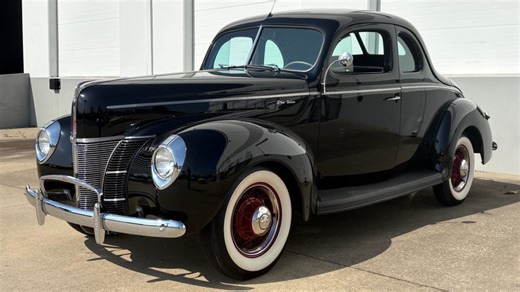 1940 Ford Deluxe
