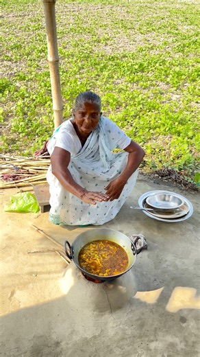 শুভ দুপুর #reelschallenge #reelschallengereelschallenge #short #villagecooking #fbyシvideo #viralvideochallenge | Champa kitchen with village food