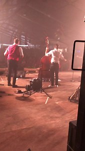 Valais Drink Pure Festival de cor des Alpes Nendaz ❤️🙏🏼 Vous étiez magnifique 🔥🥳 Merci pour ce moment inoubliable. Nous nous réjouissons déjà de vous revoir en Valais 😄🤩, par exemple 💥 à Open Air Gampel - 21.08.22 💥 à Conthey, 25 ans Oeschs - 21.10.22 💥 à Brig, 25 ans Oeschs - 12.11.23 >> tous les infos sur oeschs-die-dritten.ch Bon dimanche à vous tous ☀️💛 | Oesch's die Dritten