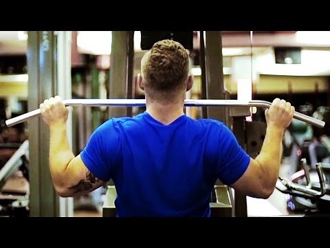 Lat Pulldown (Technique Tutorial) | Correct Execution | Common Mistakes | Training the Upper Back