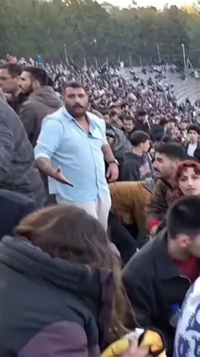 Hiç biri ceza almaz nasılsa okula dönmek için af çıkıyor her sene yine yaptıkları yanlarına kalacak adi kğrtlerin... diyordu Atsız bey haybeden söylemedi o sözleri!