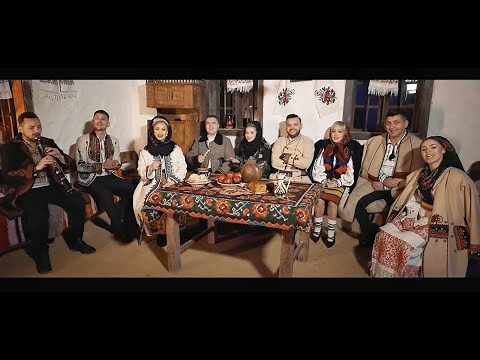 Colindatori din Ardeal - Colaj Colinde Traditionale de Craciun