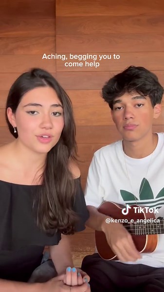 Captivating Shawn Mendes's 'Stitches' Ukulele Cover