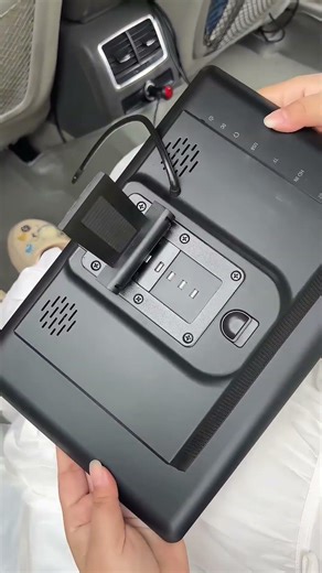 12inch car display with Android system,1920X1200 HD resolution,5 seconds installed on Audi car