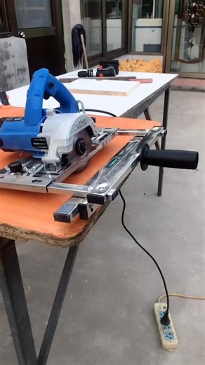 Wood Master | Cutting machine stand positioning backing #woodworking #carpentry #woodscraft #diy #tools | Instagram