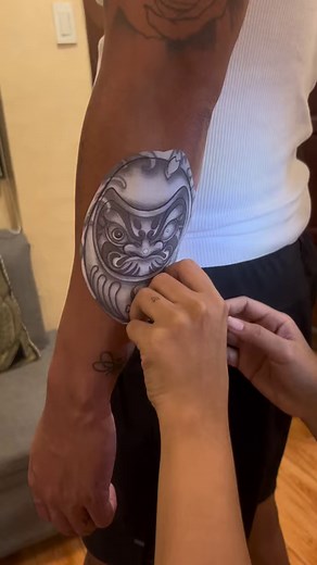 164 reactions · 9 comments | DARUMA DOLL TaTTOO #darumadolltattoo fresh from canada 殺 #tattoo pm@for tattoo inquiries 﫶 | Daenee Tsuk Tsuk | Facebook