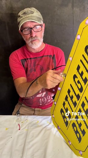 Today we create the #beetlejuice Sign … using our @ollnyofficial lights…. Tutorial and template on Patreon link in bio #beetlejuicediy #bettlejuicesign #halloween #halloweendiy #artsandcrafts