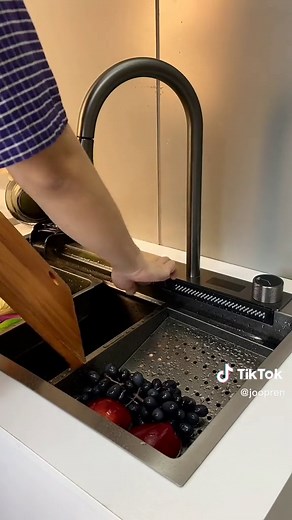 Mesmerizing Waterfall Sink and Touch Faucets | Innovative Design