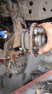 Pekerjaan Mekanik Mesin 285 . 🧑‍🔧🧑‍🔧#Themechanic #engine #service #machine #usa #used #fblifestyle | The Mechanic