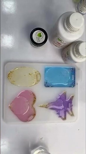 DIY Custom Luggage Tags